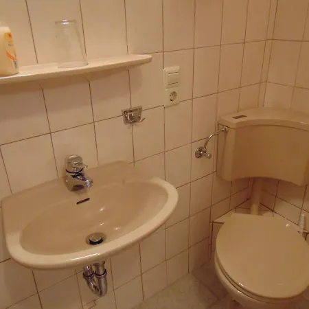 Gasthaus Rebstock *
