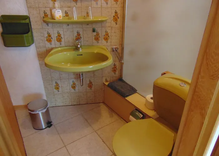 Gasthaus Rebstock Inn *