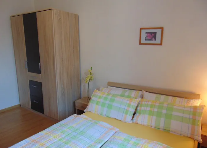 Gasthaus Rebstock Πανδοχείο Alken